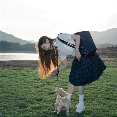 仙人坝的红衣兜